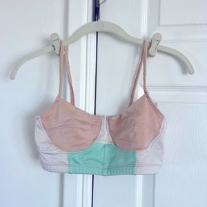 Onzie hot yoga, bustier sports bra